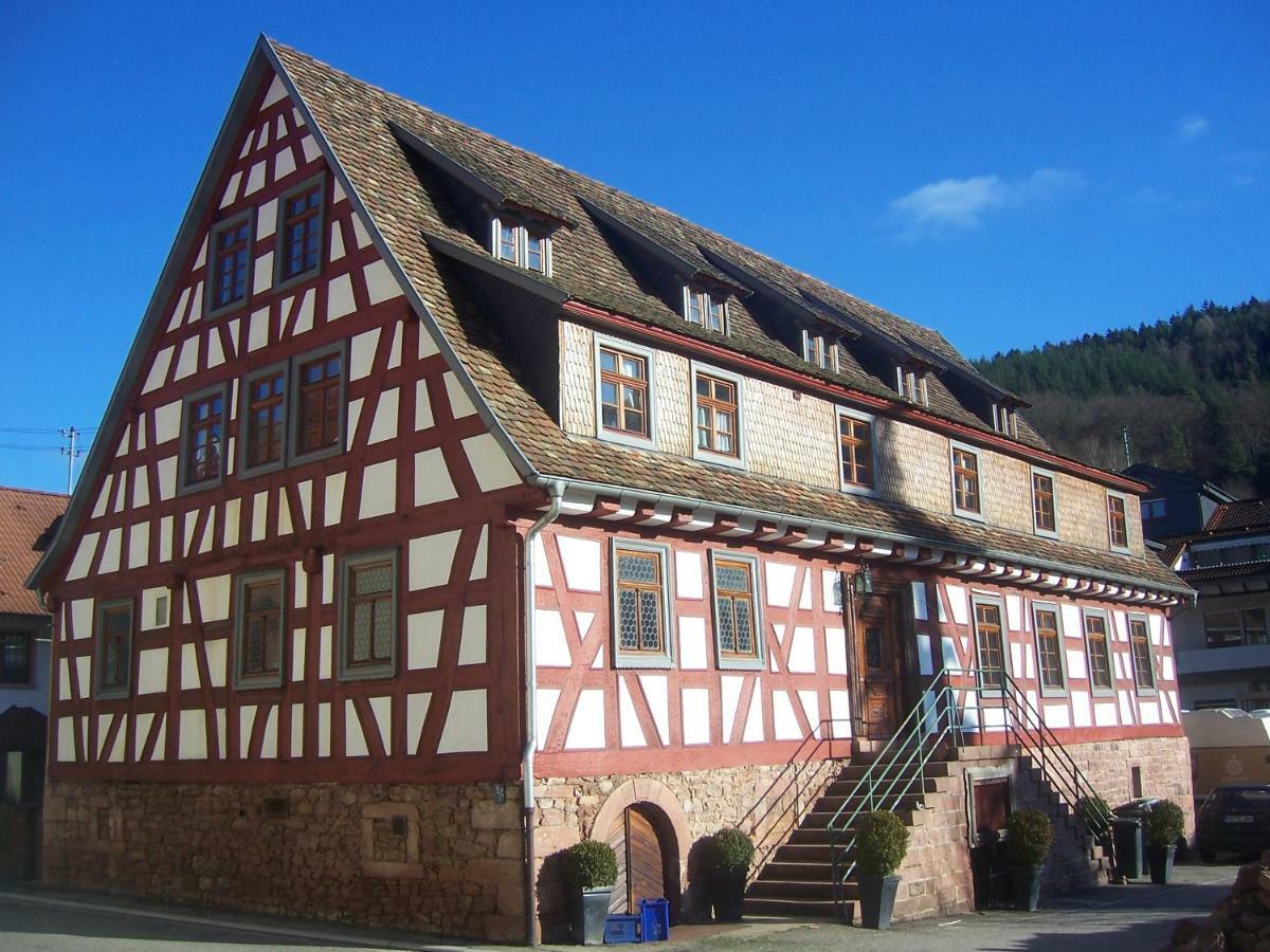 Roter Loewe Acomodação com café da manhã Heiligkreuzsteinach Exterior foto